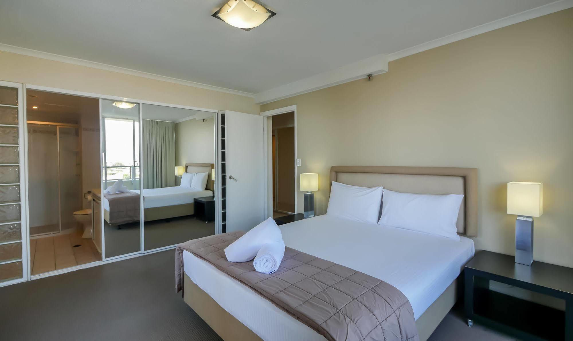 Waterways Apartments Surfers Paradise Exterior foto